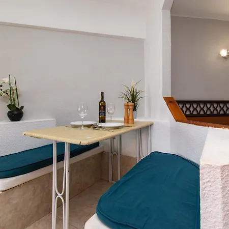 Santa Maria 133 - * Адехе